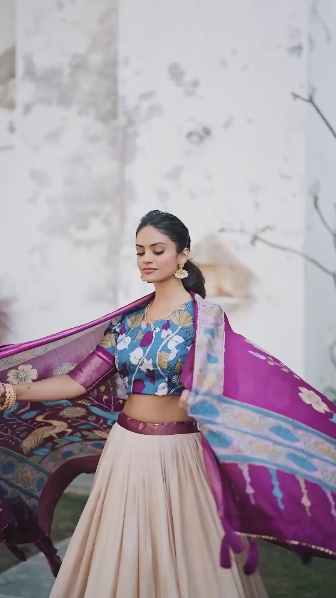 Presenting a perfectly blendedTussar silk lehenga for festive season to charm your look!β¨ - Navratri And other Festival